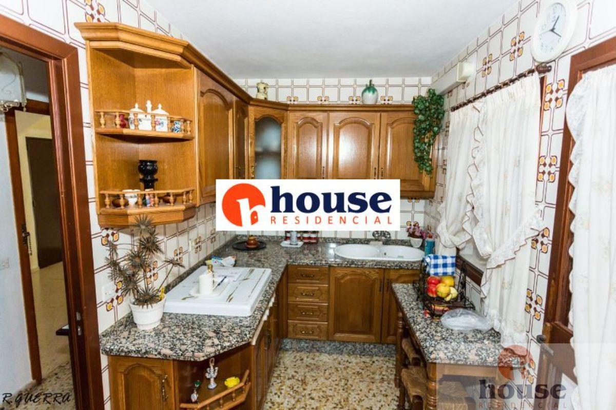 For sale of flat in Córdoba