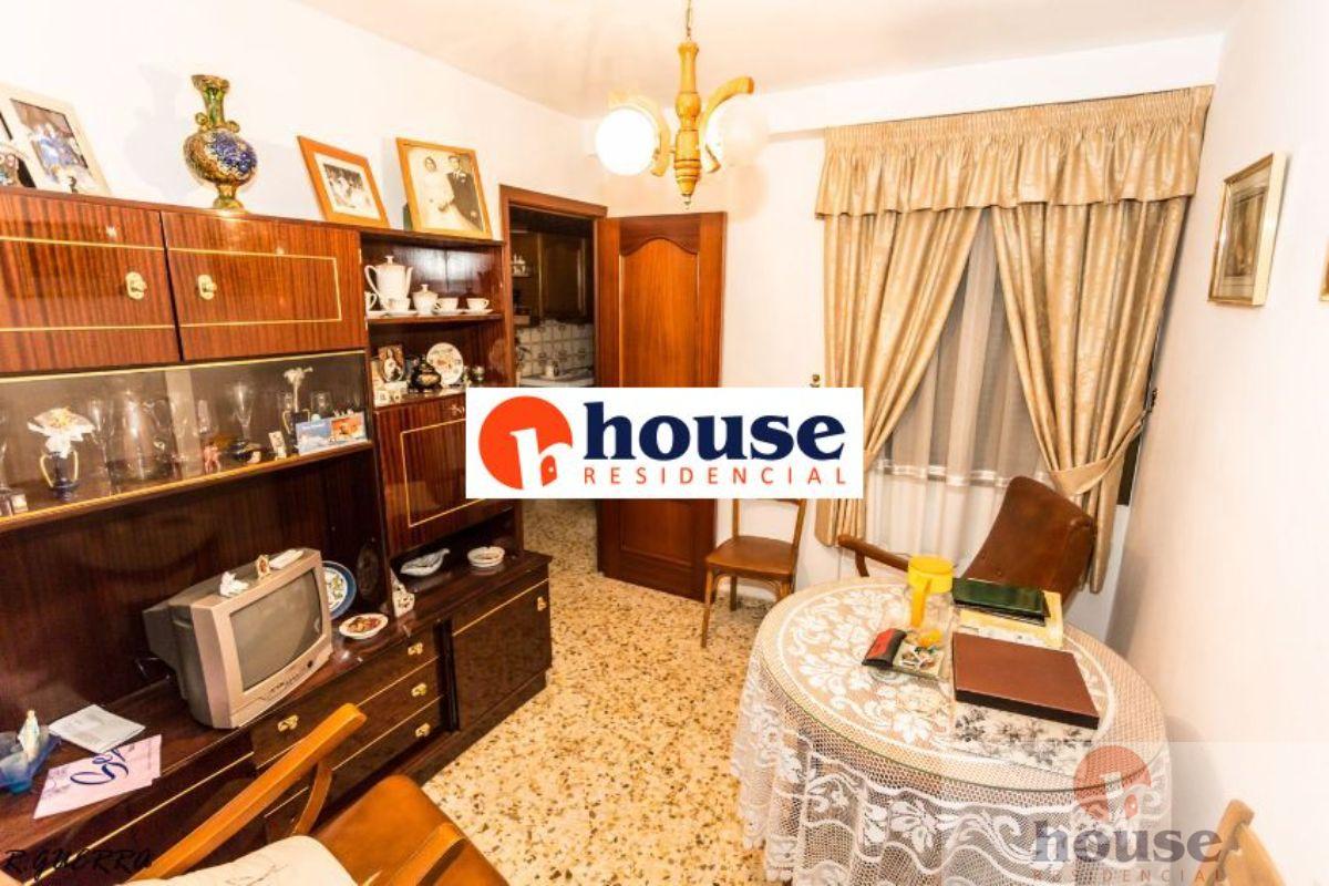 For sale of flat in Córdoba