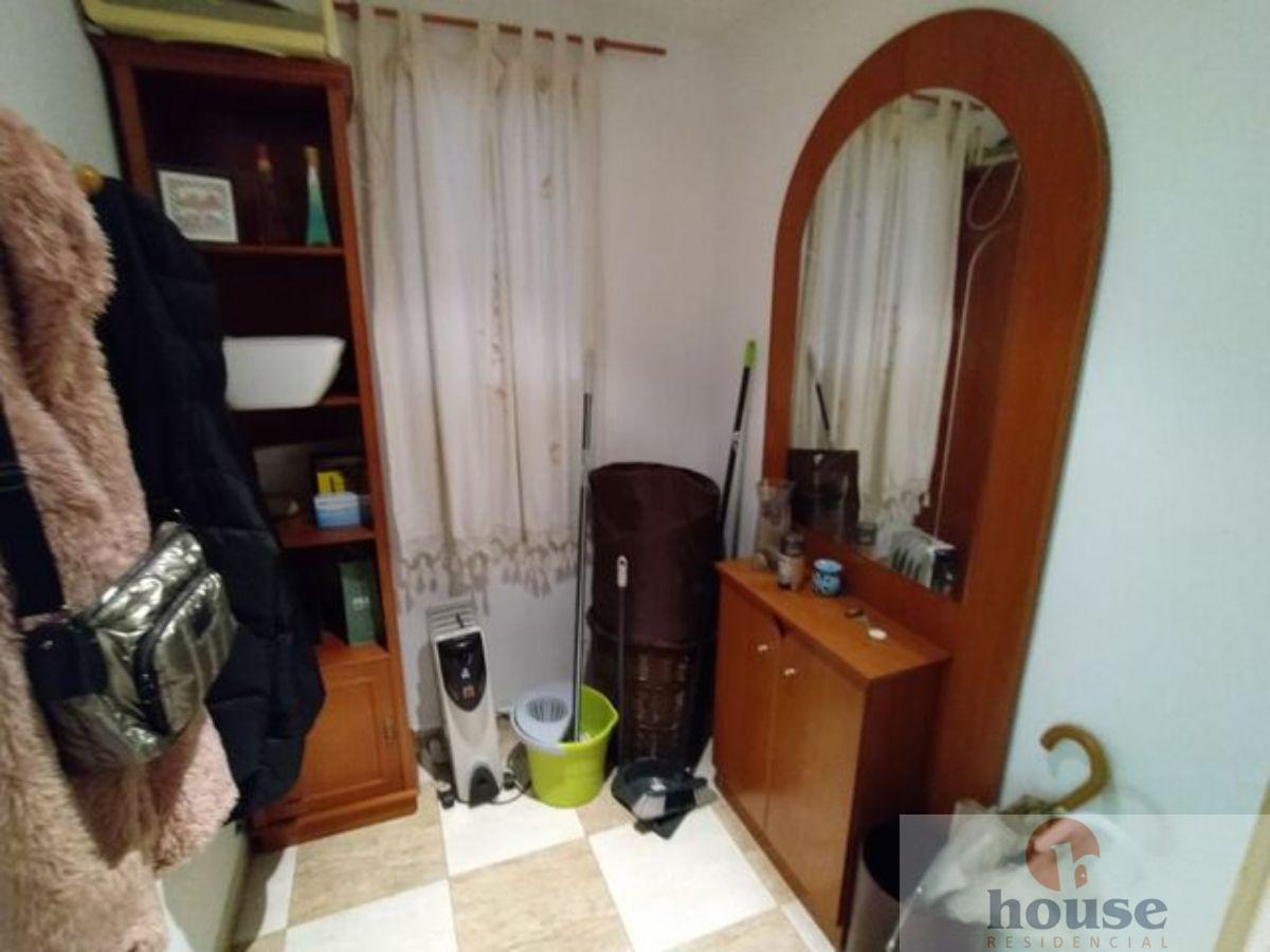 For sale of flat in Córdoba