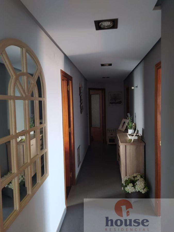 For sale of flat in Córdoba