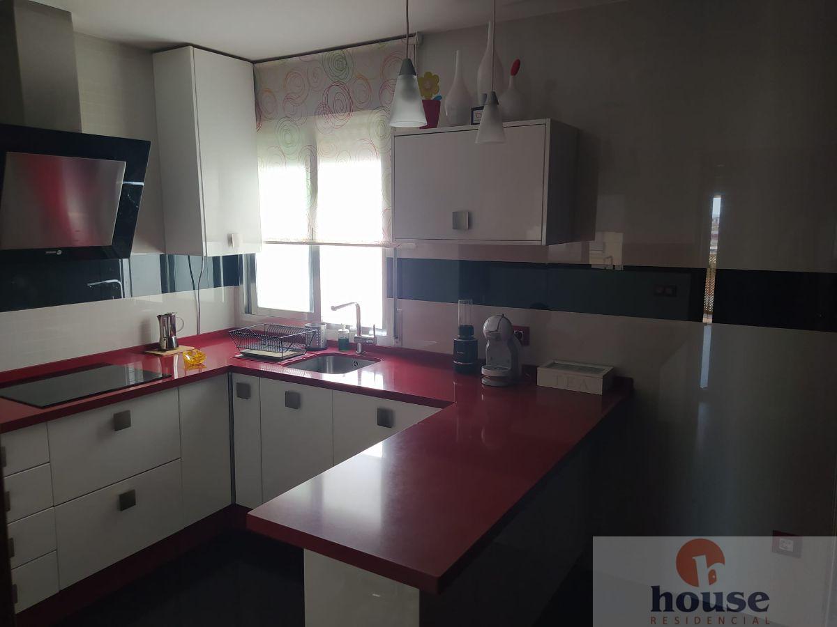 For sale of flat in Córdoba