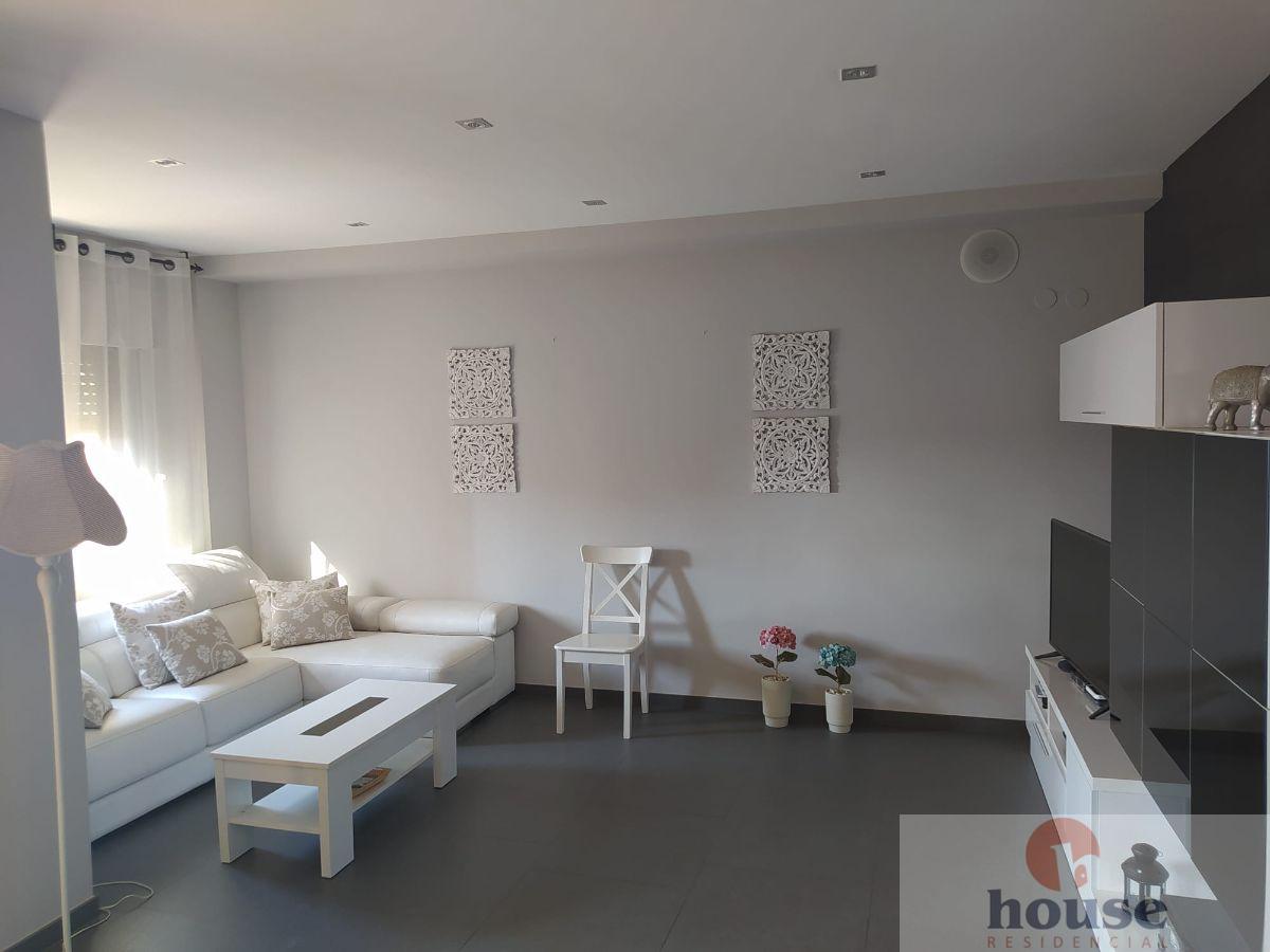 For sale of flat in Córdoba