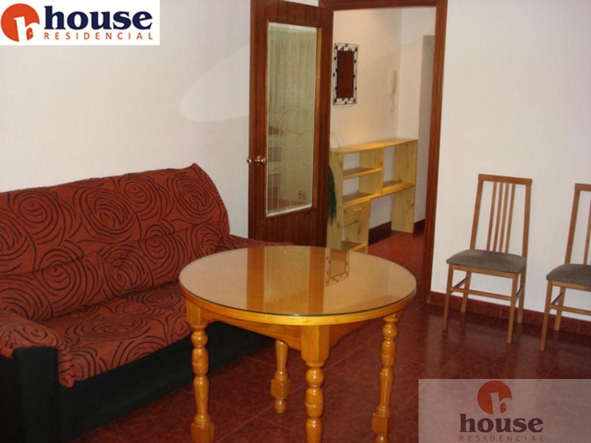 For sale of flat in Córdoba