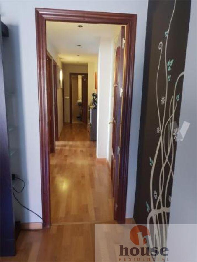 For sale of flat in Córdoba