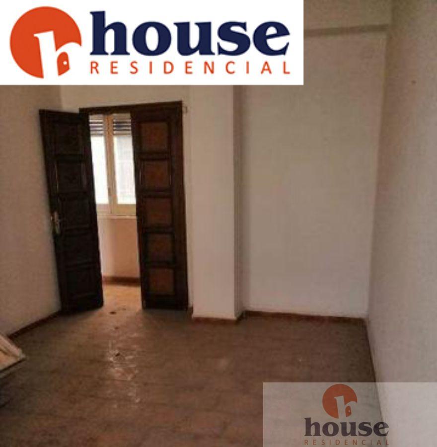 For sale of flat in Córdoba