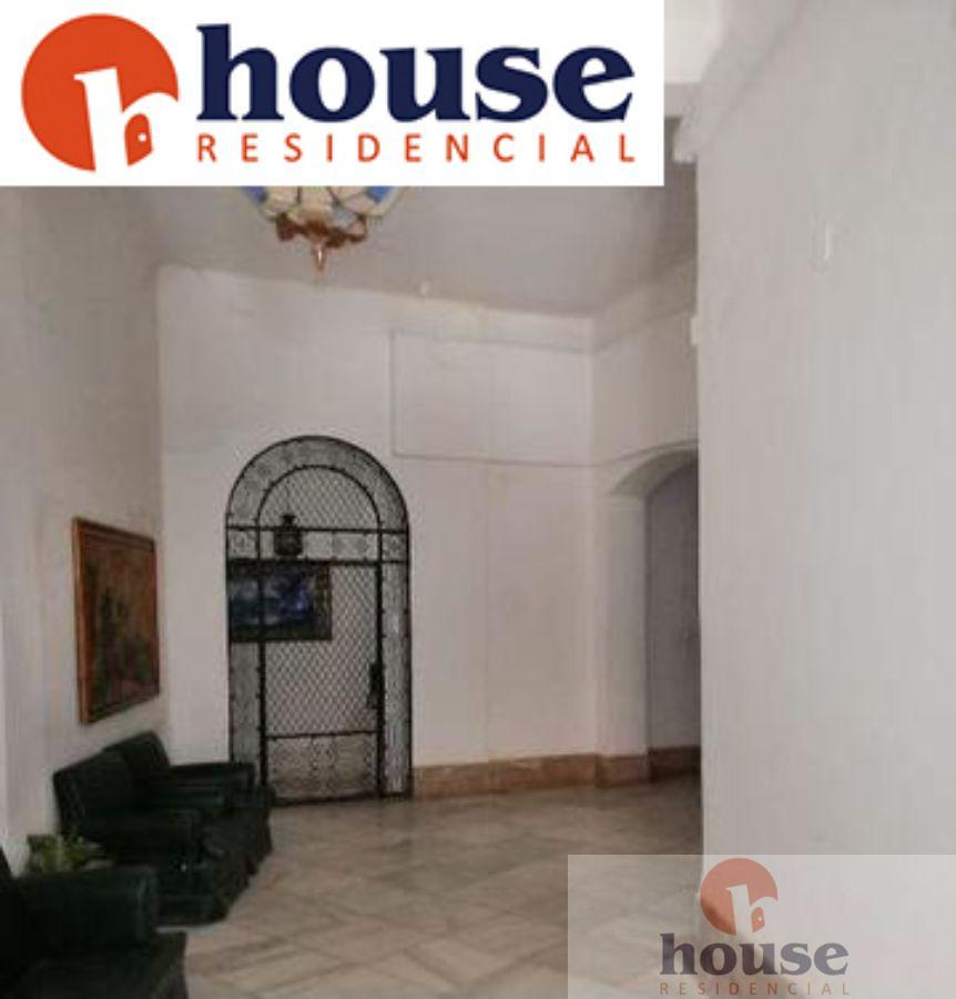 For sale of flat in Córdoba