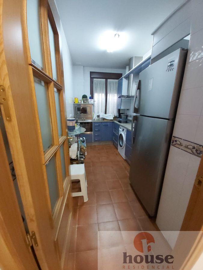 For sale of flat in Córdoba