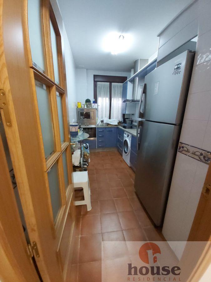 For sale of flat in Córdoba