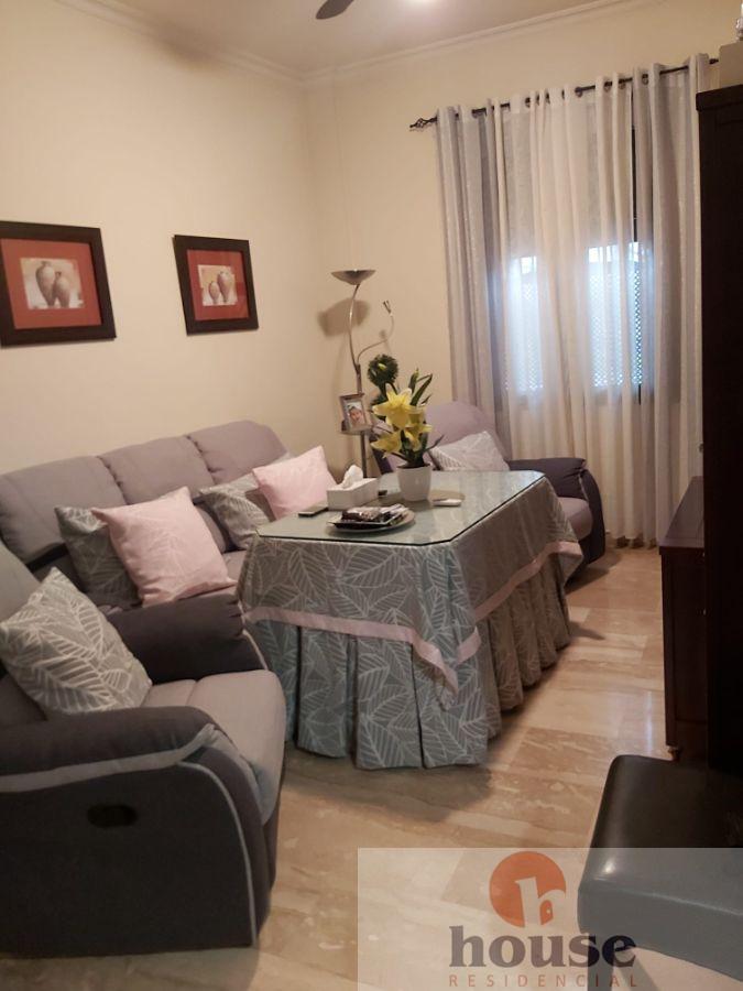 For sale of flat in Córdoba