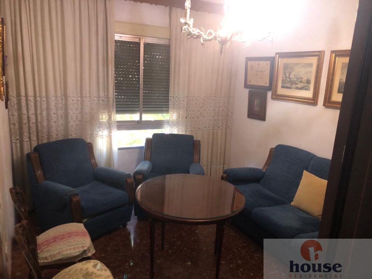 For sale of flat in Córdoba