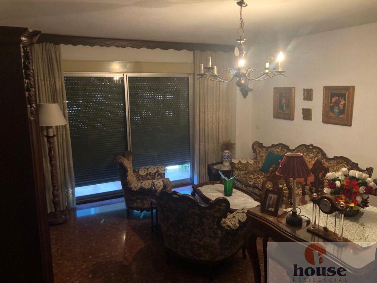 For sale of flat in Córdoba