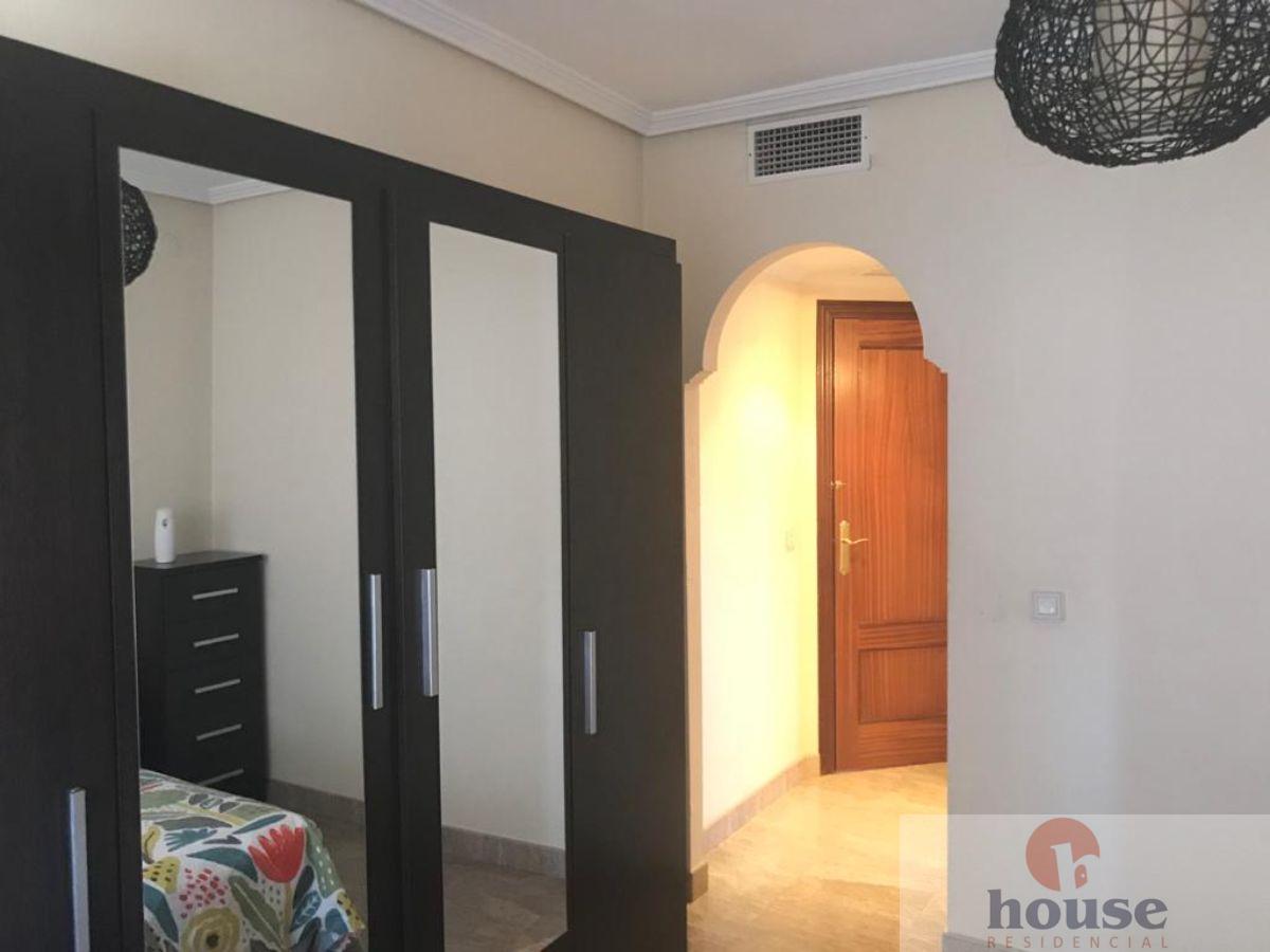 For sale of flat in Córdoba