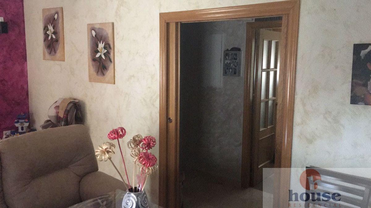 For sale of flat in Córdoba