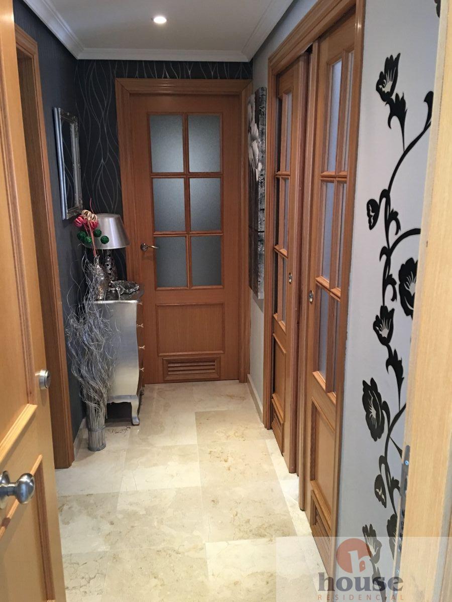 For sale of flat in Córdoba