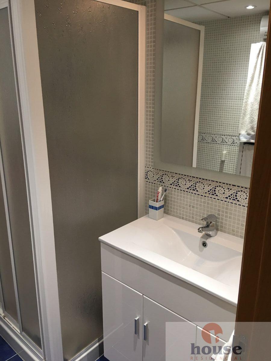 For sale of flat in Córdoba