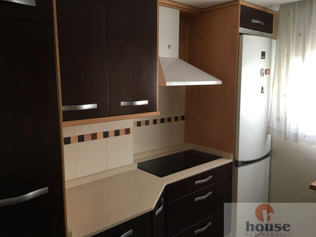 For sale of flat in Córdoba