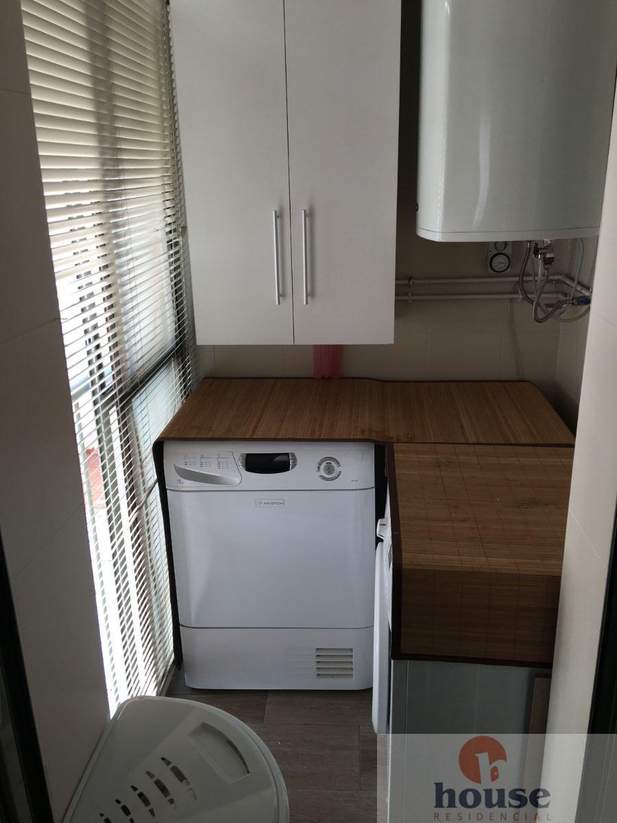 For sale of flat in Córdoba