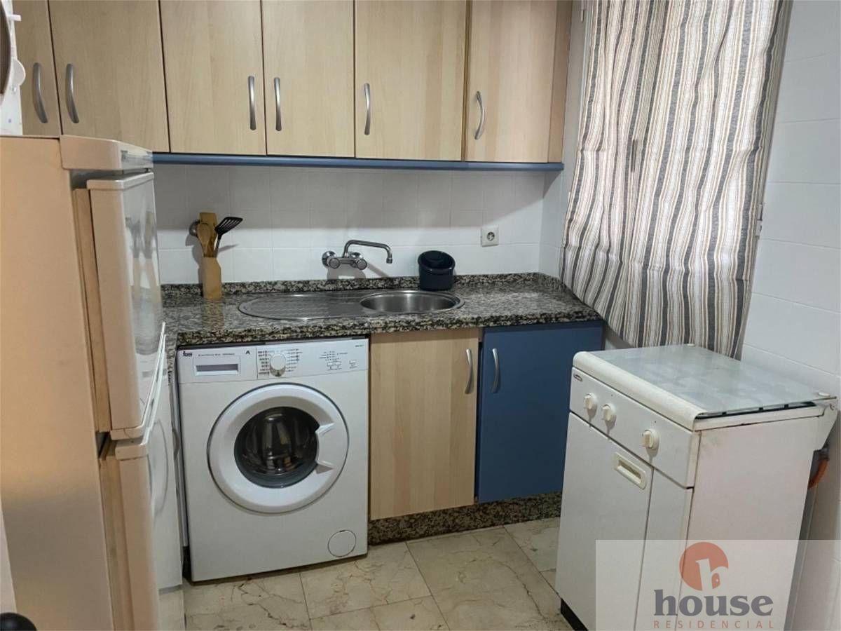 For sale of flat in Córdoba