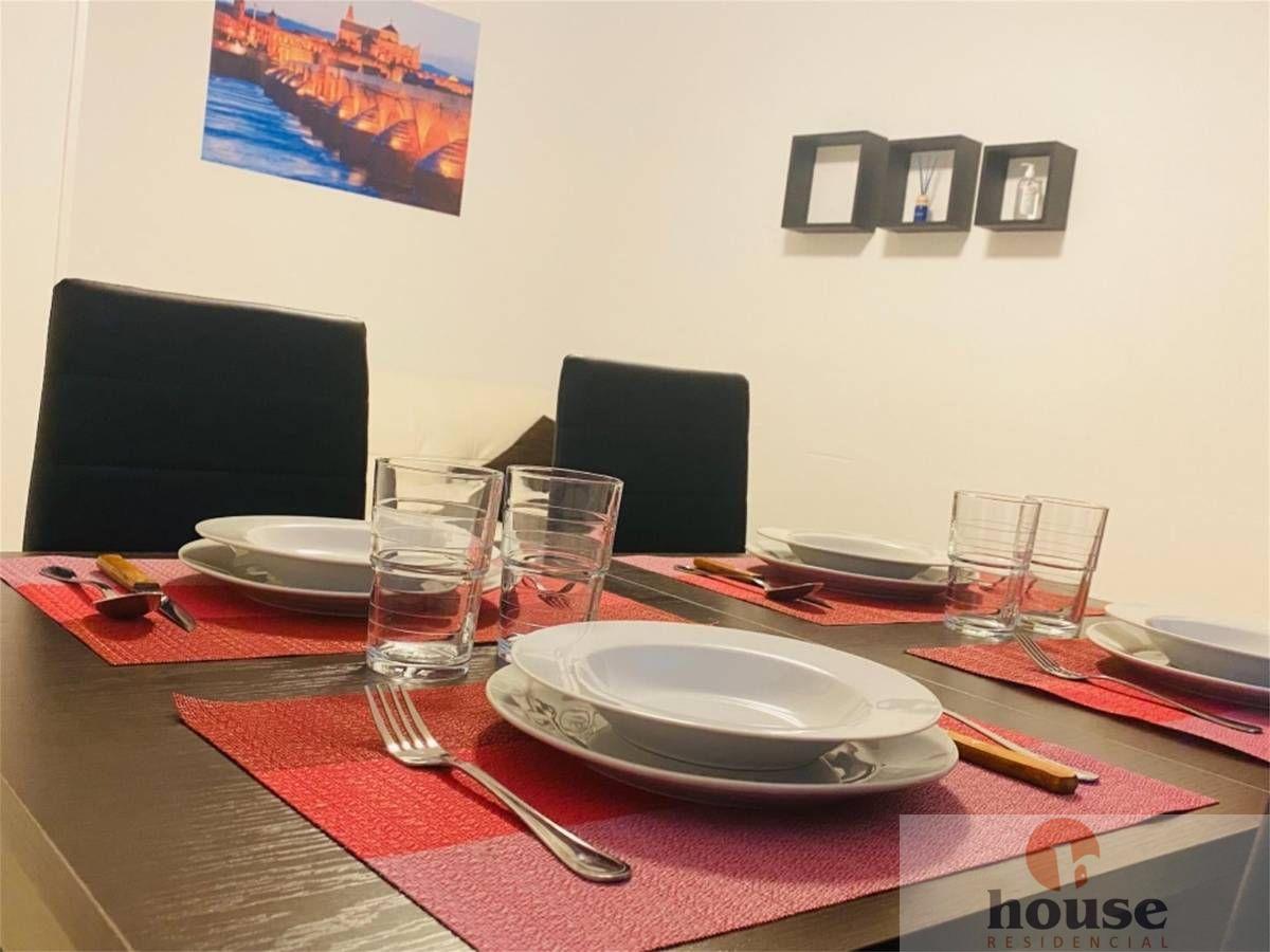For sale of flat in Córdoba