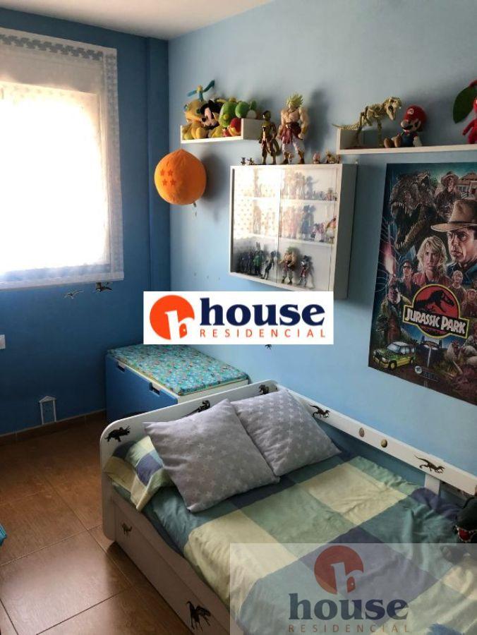 For sale of duplex in Córdoba