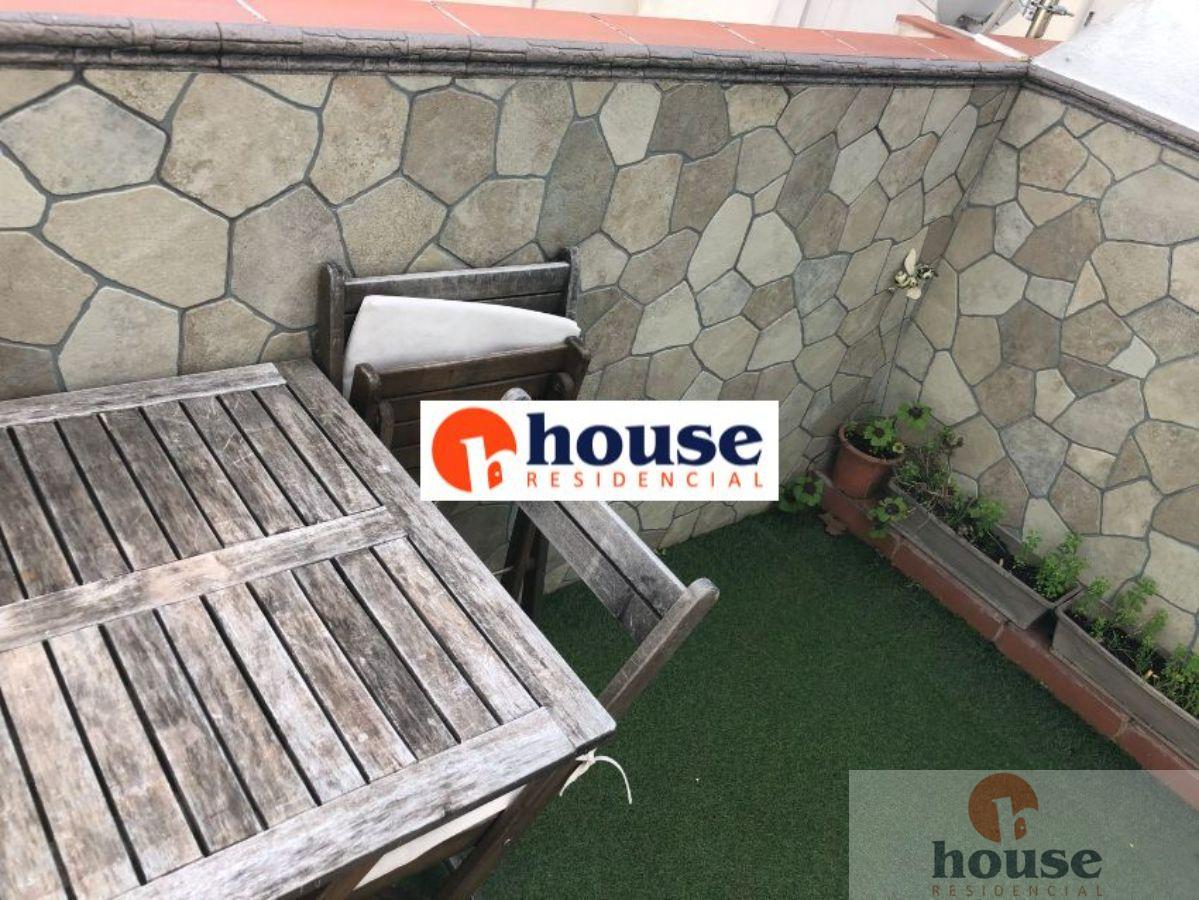 For sale of duplex in Córdoba