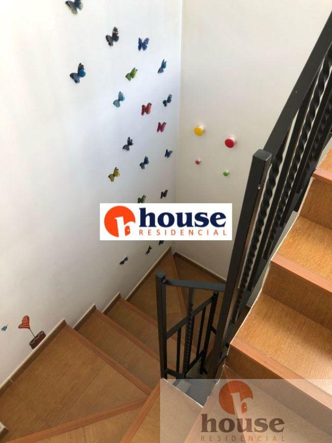 For sale of duplex in Córdoba