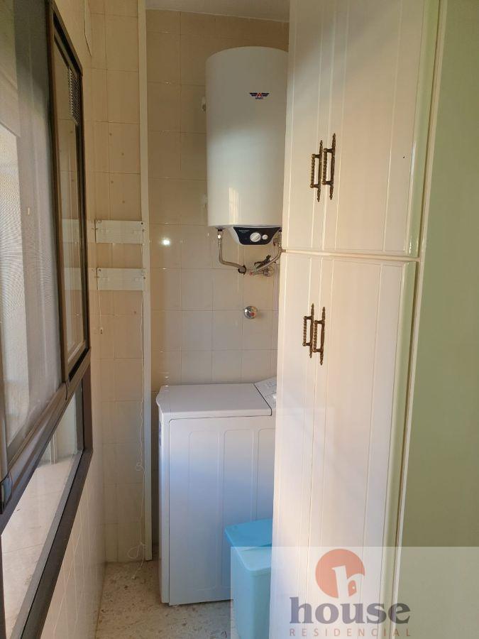 For sale of flat in Córdoba