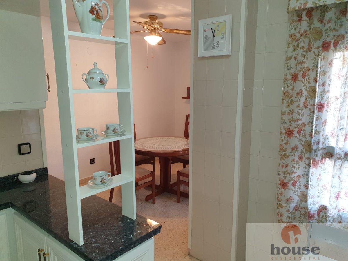 For sale of flat in Córdoba