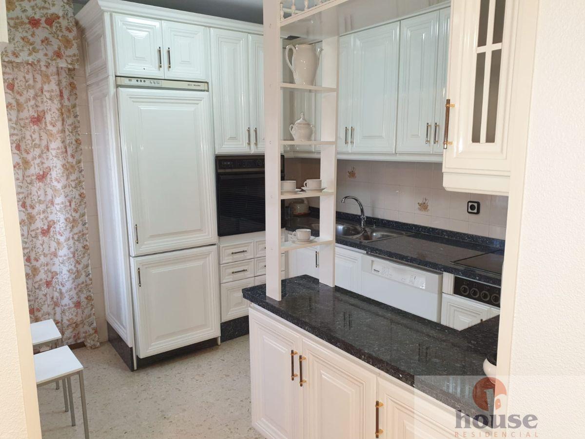 For sale of flat in Córdoba
