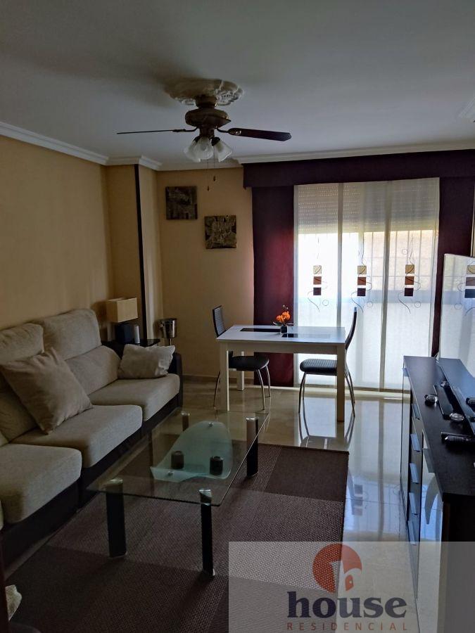 For sale of flat in Córdoba