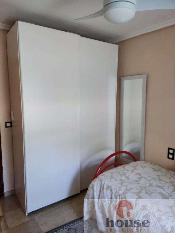 For sale of flat in Córdoba