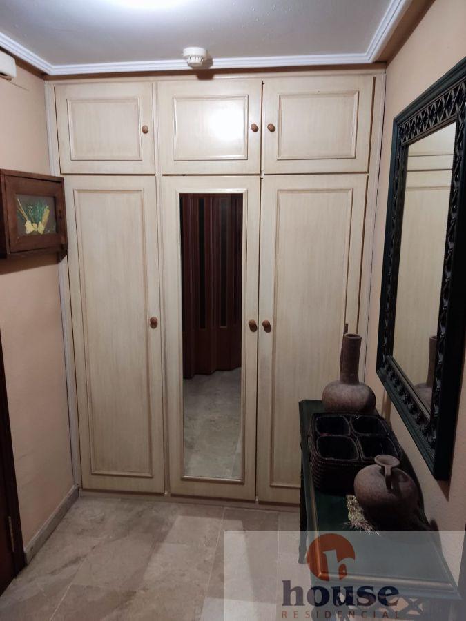 For sale of flat in Córdoba