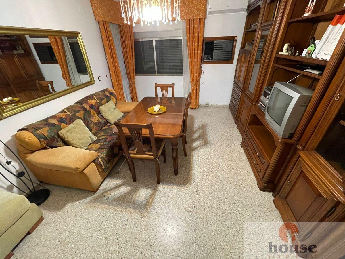 For sale of flat in Córdoba