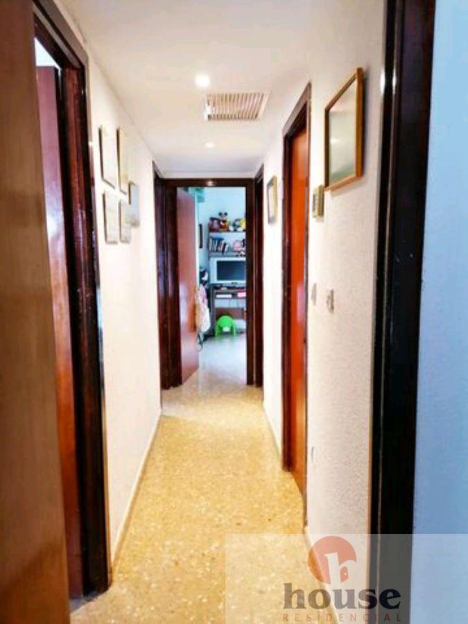 For sale of flat in Córdoba