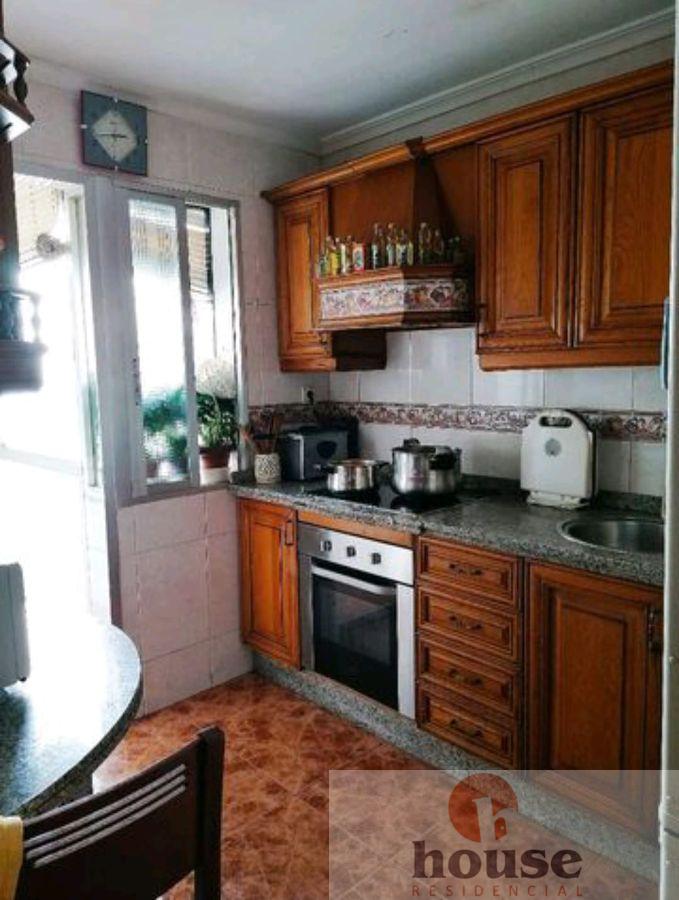 For sale of flat in Córdoba