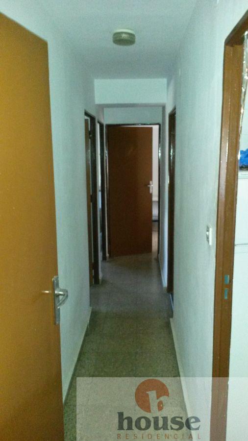 For sale of flat in Córdoba