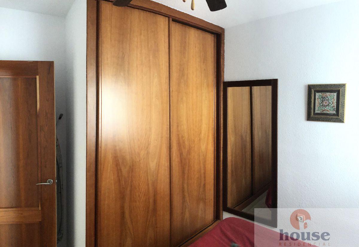 For sale of flat in Córdoba