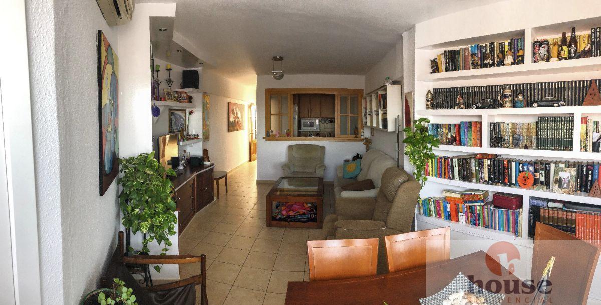 For sale of flat in Córdoba