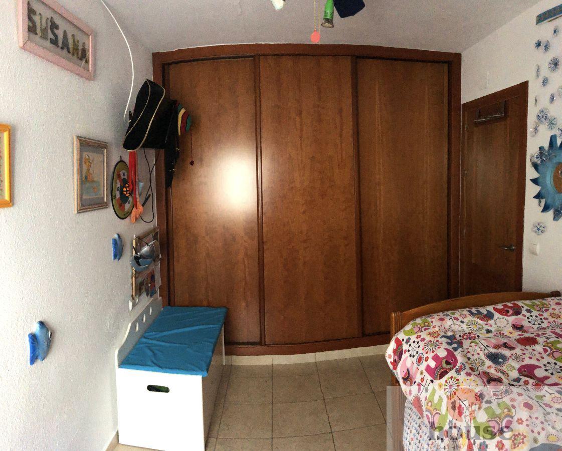 For sale of flat in Córdoba