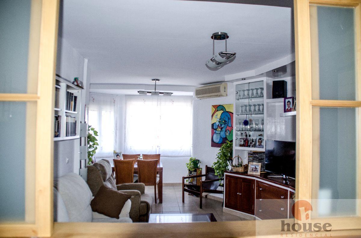 For sale of flat in Córdoba
