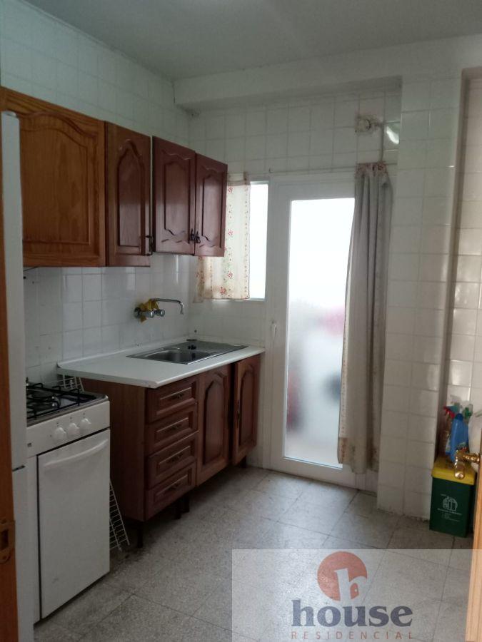 For sale of flat in Córdoba