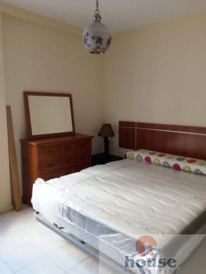 For sale of flat in Córdoba