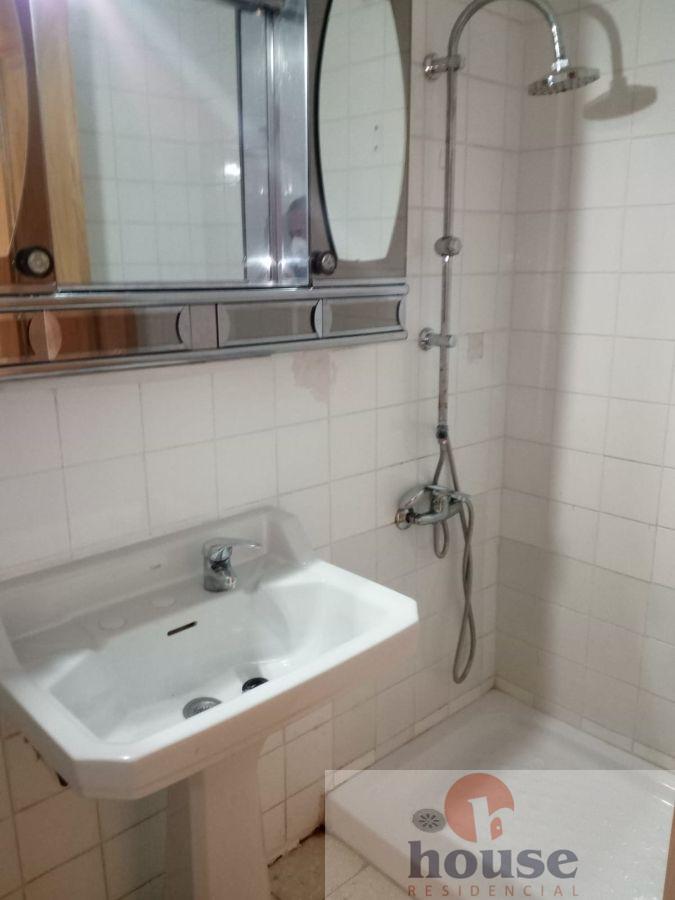 For sale of flat in Córdoba