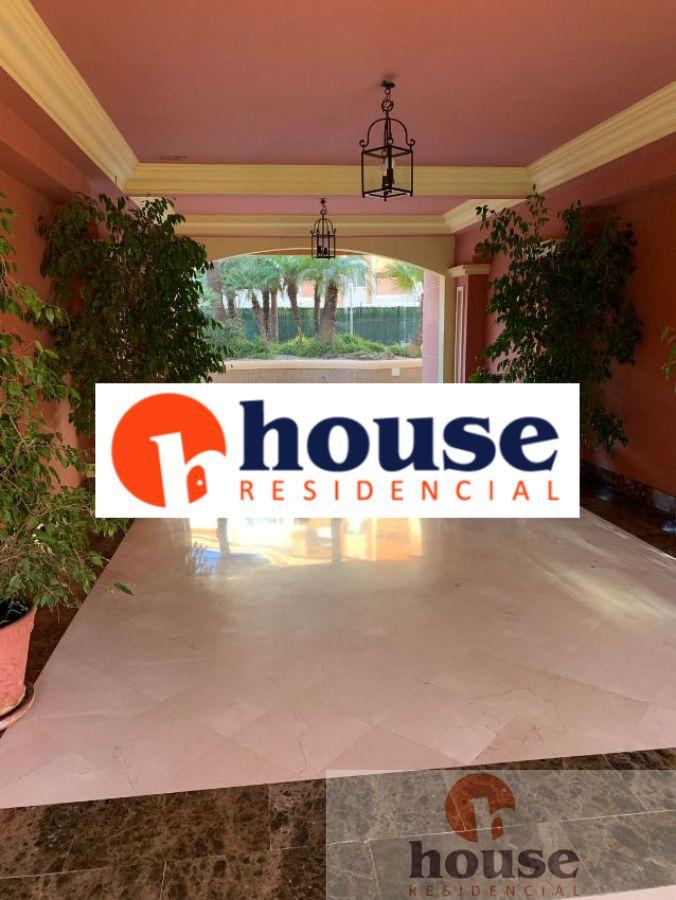 For sale of flat in Córdoba