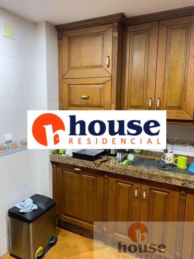 For sale of flat in Córdoba