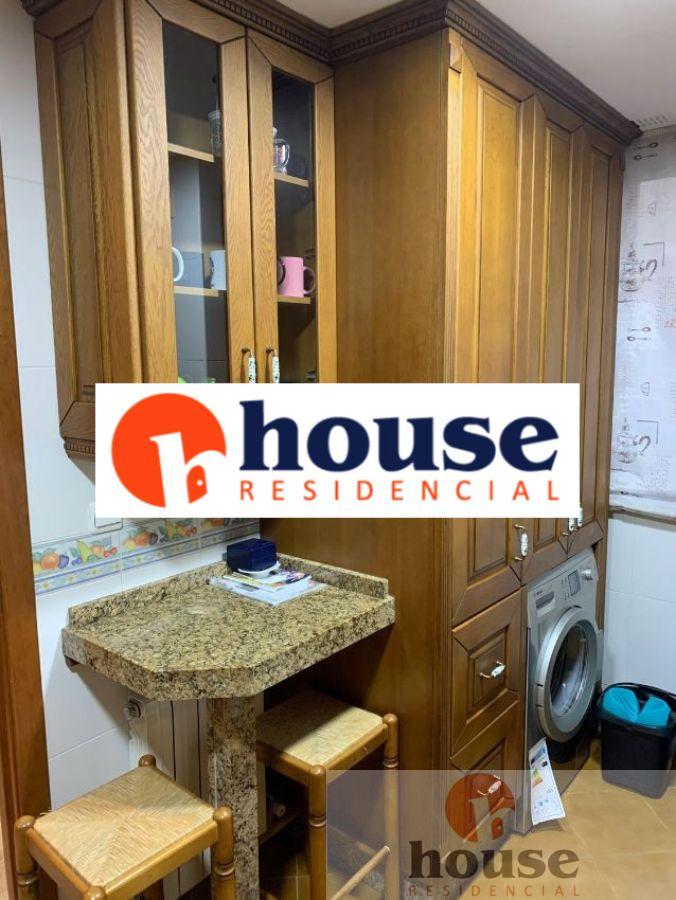 For sale of flat in Córdoba
