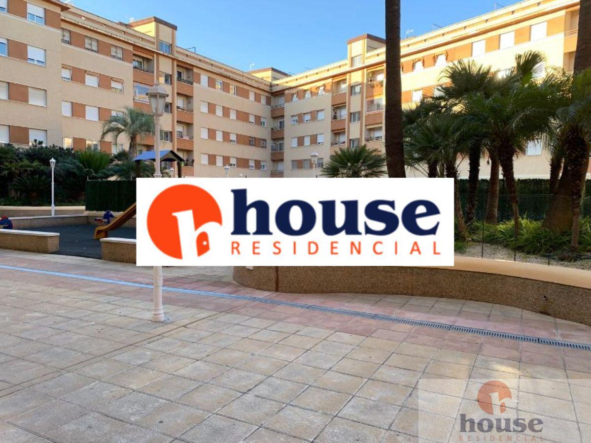 For sale of flat in Córdoba