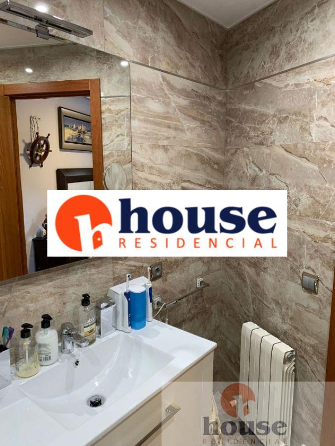 For sale of flat in Córdoba