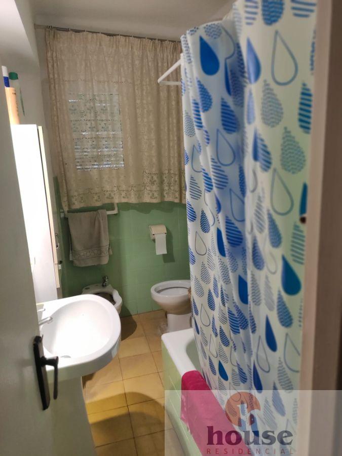 For sale of flat in Córdoba