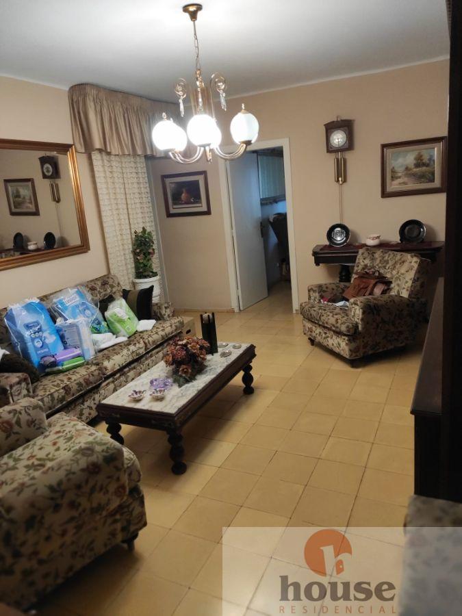 For sale of flat in Córdoba